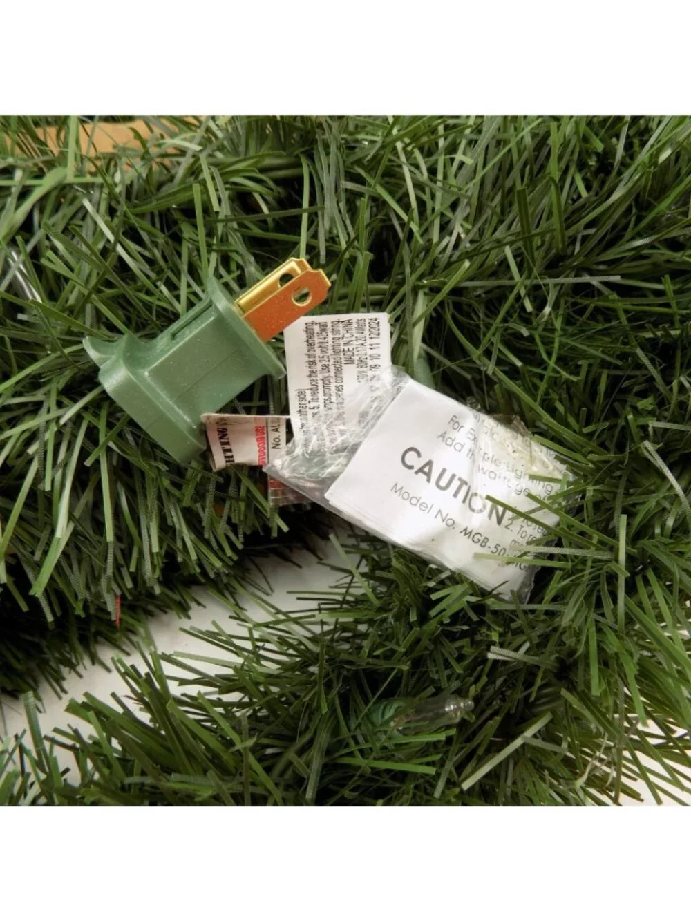 Ashland Pre-Lit Evergreeen Christmas Garland Indoor 12 Feet 50 Lights 120 Volts